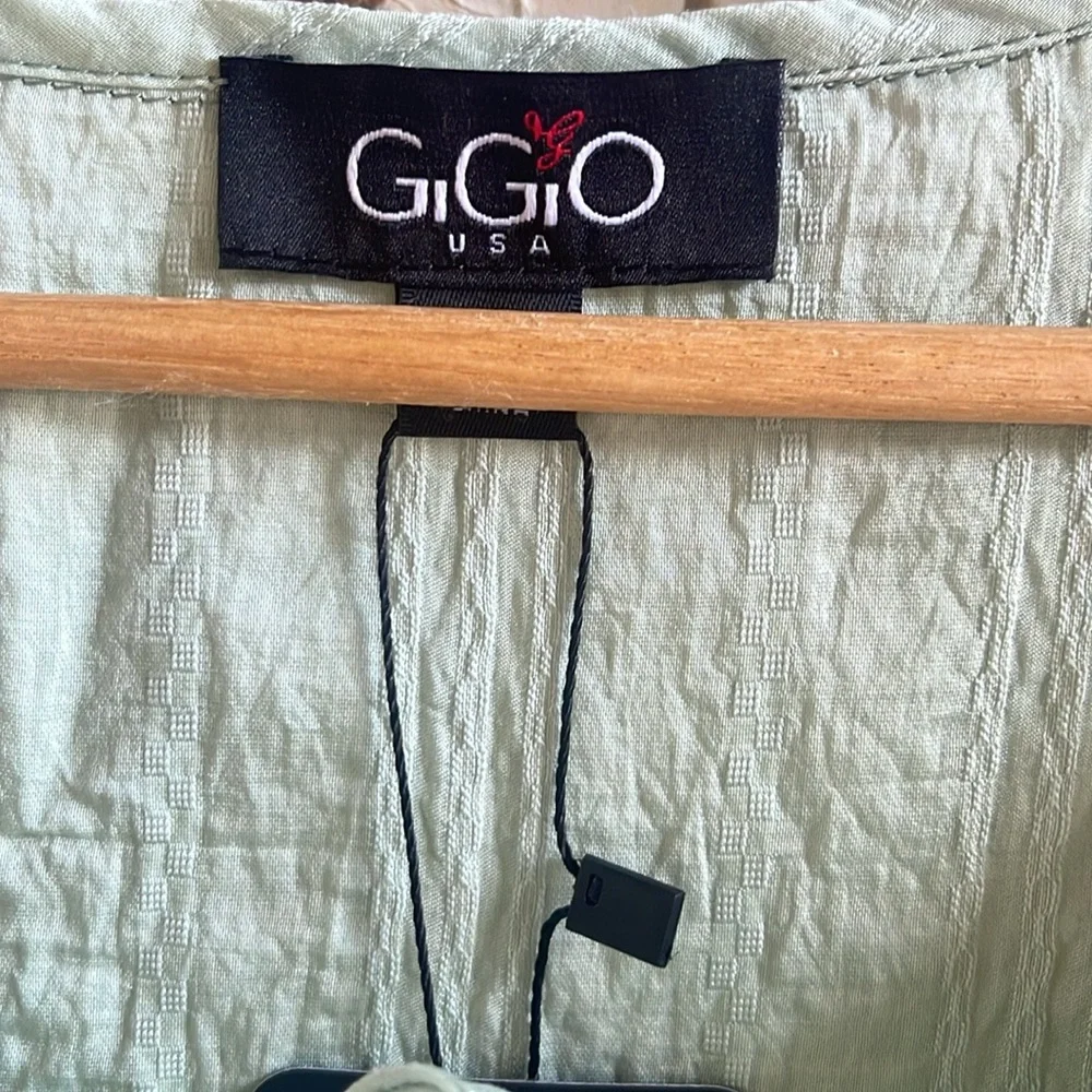 GiGiO Short Sleeve Peplum Blouse Top - Picture 2 of 6